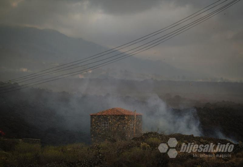 Vulkan Cumbre Vieja uništava domove i ceste na španjolskom otoku - Vulkan Cumbre Vieja uništava domove i puteve na španjolskom otoku